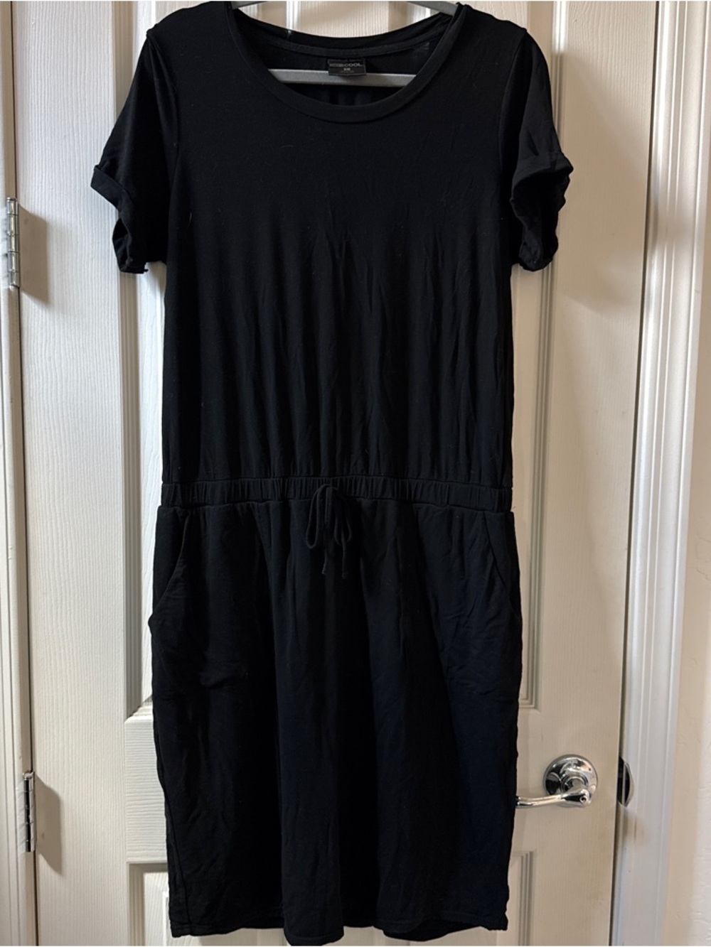 32 Cool |Everyday Short-Sleeve Drawstring Midi Dress | Size Large | Black